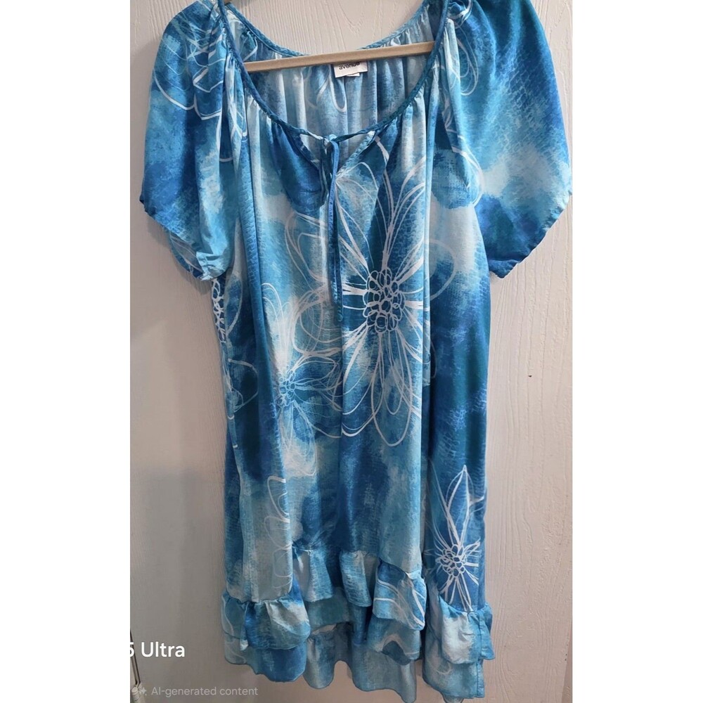Avenue Blue White Floral Dress 2X (22/24) short Sleeve Ruffled Hem - Picture 2 of 11